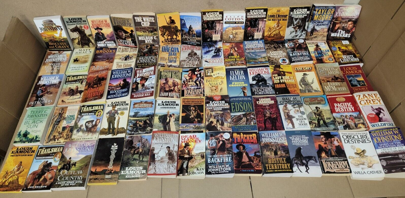 Lot of 20 Zane Grey Louis L’amour Western Paperback Fiction Books MIX UNSORTED