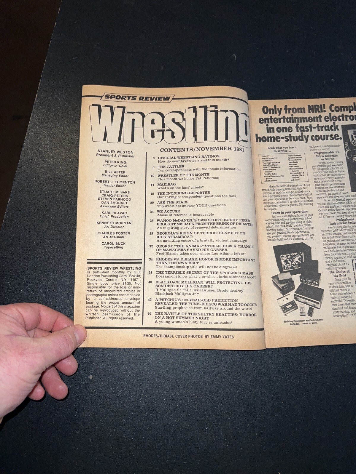 Sports Review Wrestling Magazine November 1981 Dusty Rhodes Cover NWA WCCW WWF