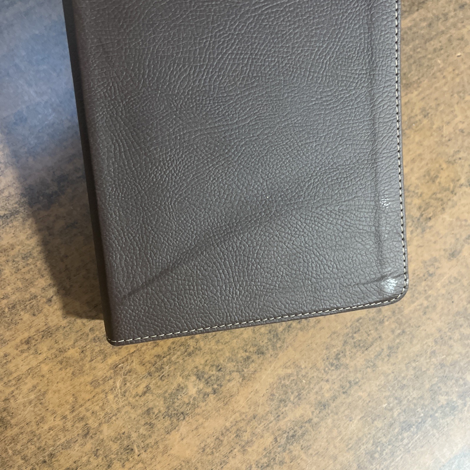 ** NIV Foundation Study Bible Thumb Indexed – Brown LeatherSoft