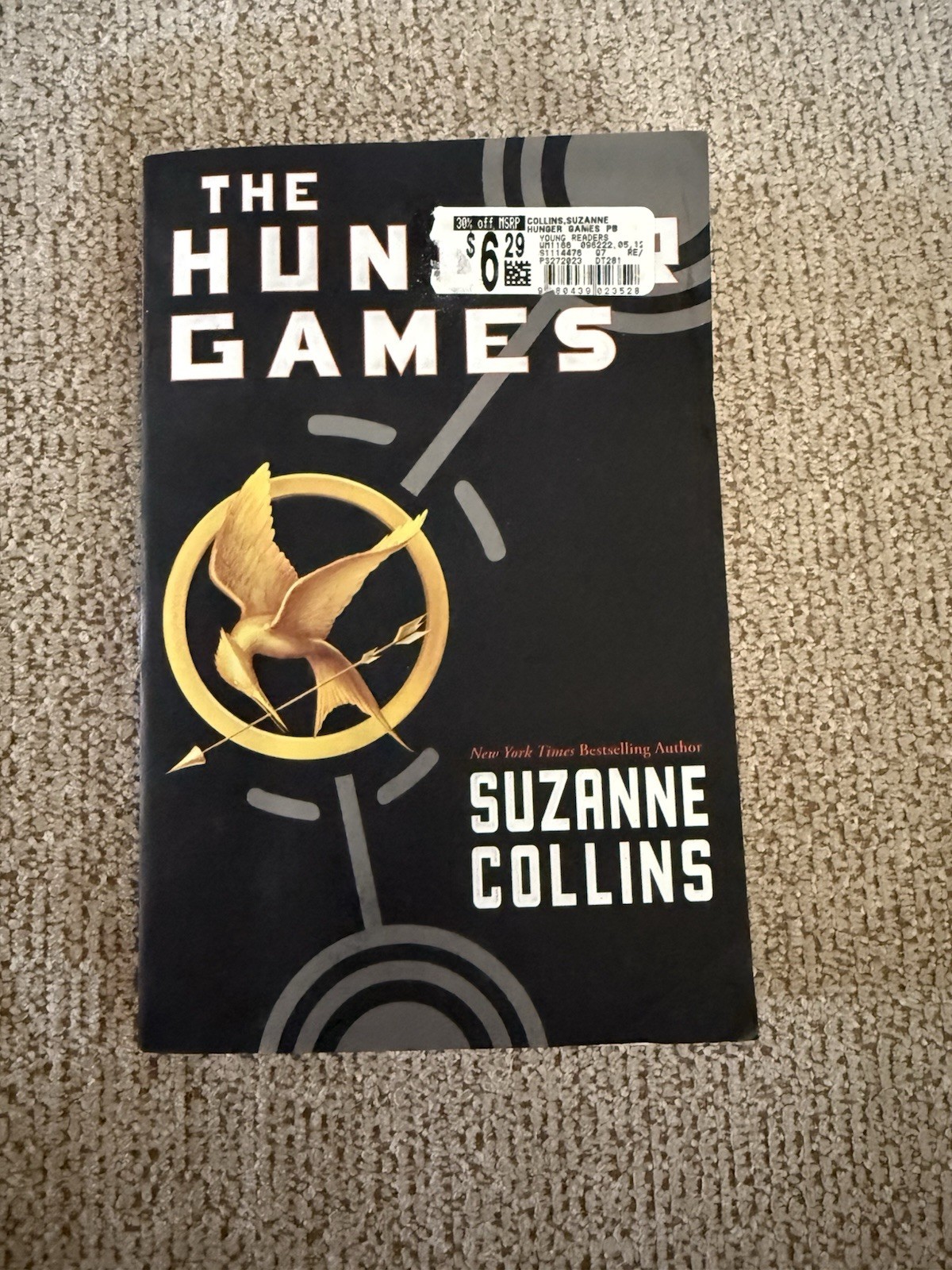 Hunger Games (Hunger Games, Book One) by Suzanne Collins (2010, Trade Paperback)