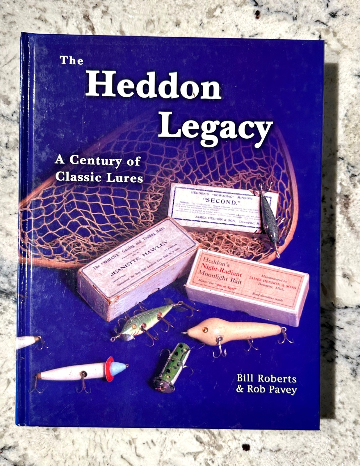 THE HEDDON LEGACY A Century of Classic Lures HC Book Roberts Pavey 2002 Fishing