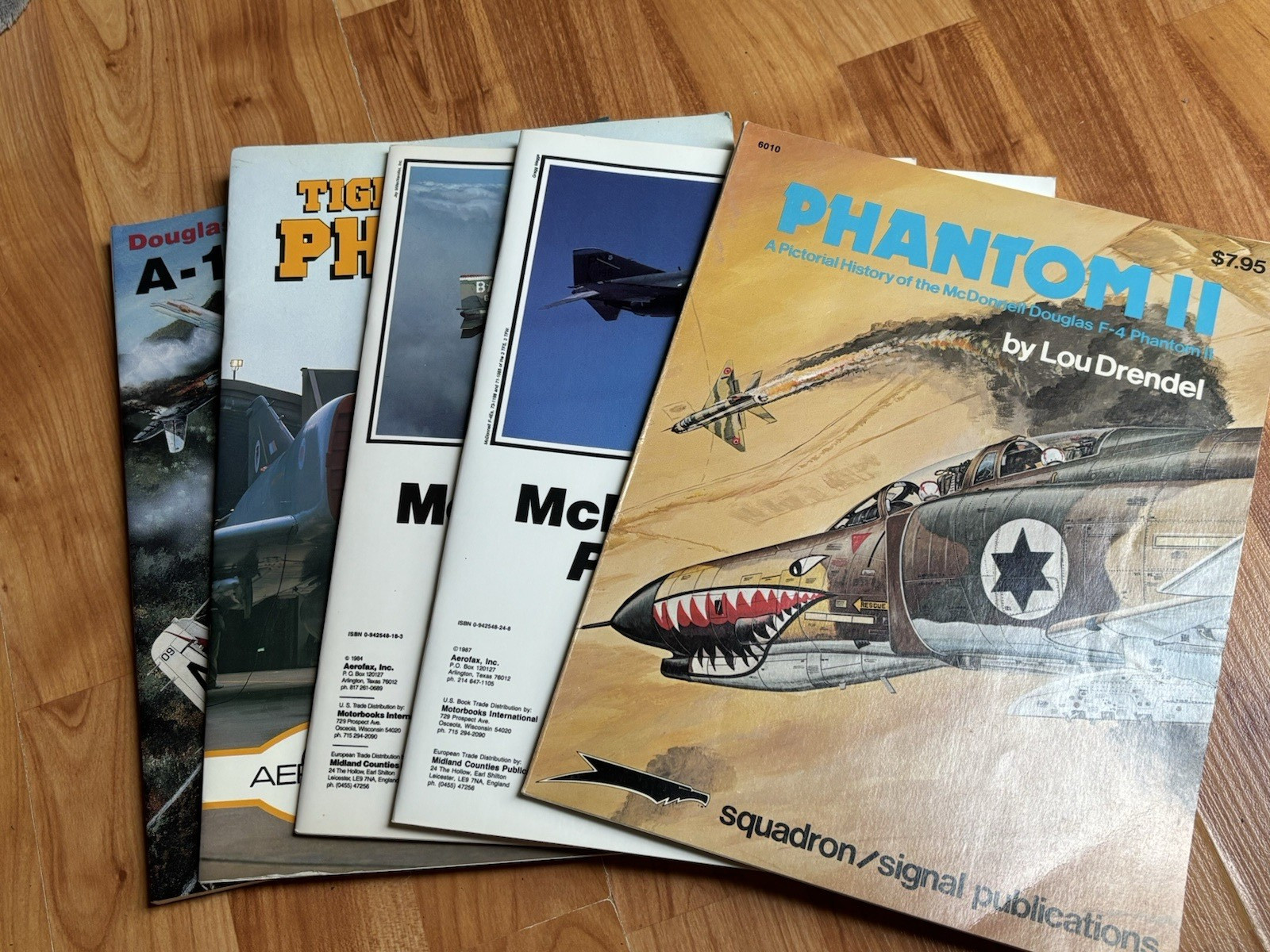 LOT McDonnell Douglas Military Aircraft Planes Skyraider Phantom Illustrated