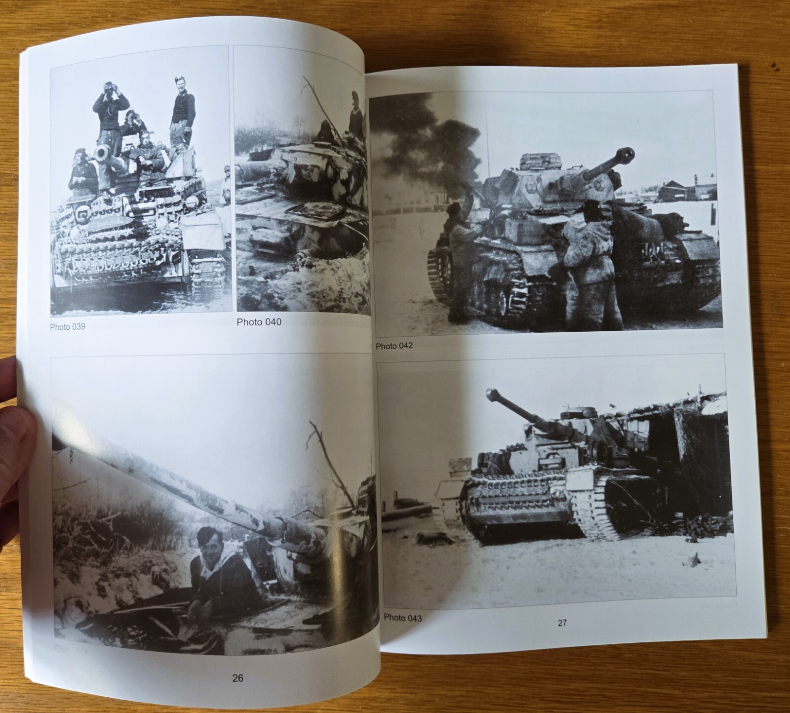 Sd.Kfz.161 Pz.Kpfw.IV Ausf. F/F2/G by Waldemar Trojca (Trade, 2002) VERY GOOD