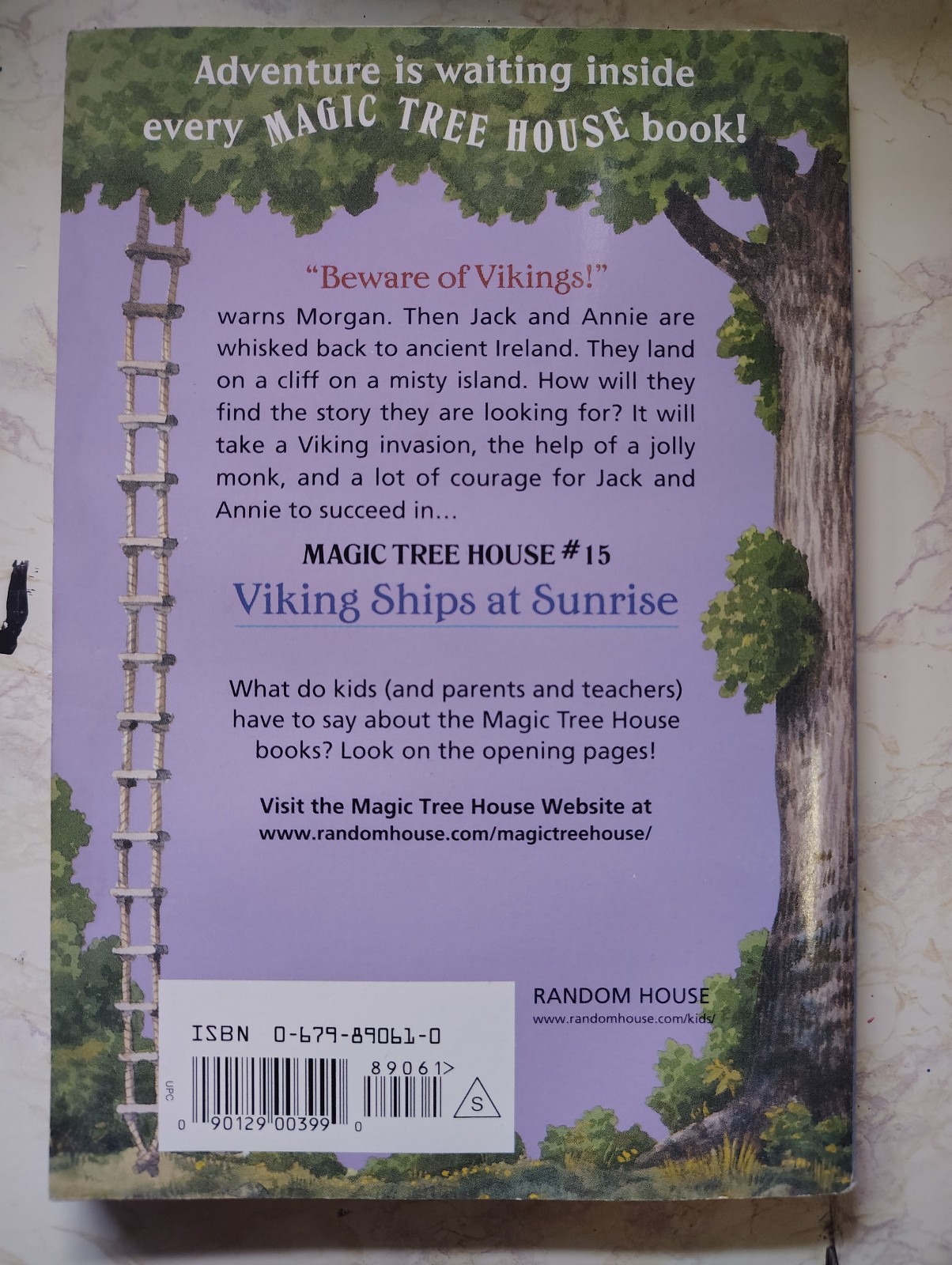 Magic Tree House # 15: Viking Ships at Sunrise by Mary Po Osborne