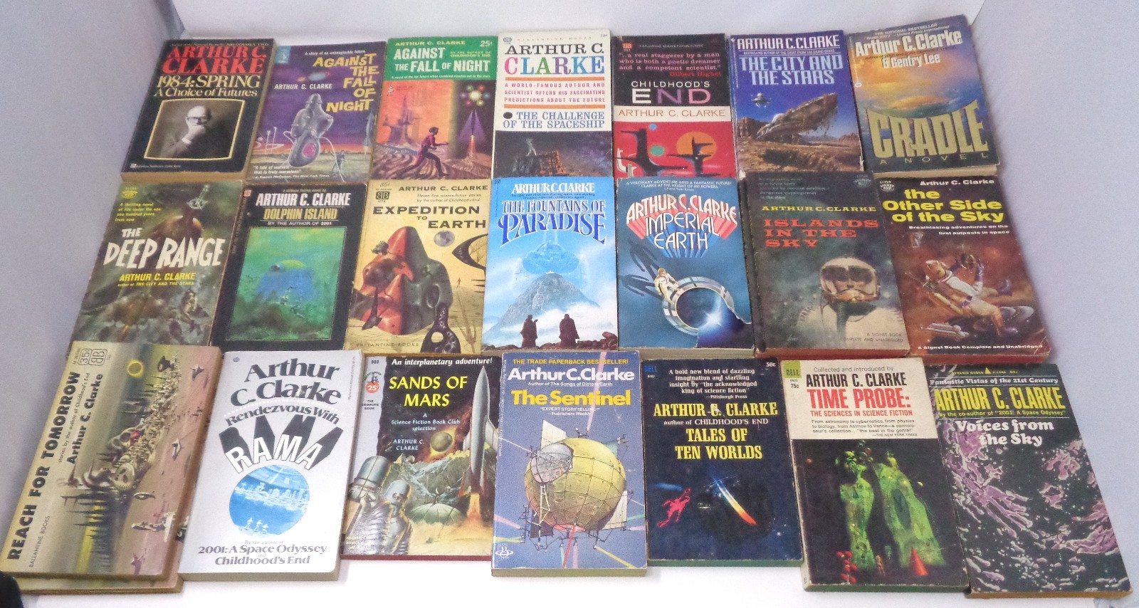 Lot of 25 Arthur C. Clarke sci‑fi paperbacks: Childhood’s End, Rendezvous with..