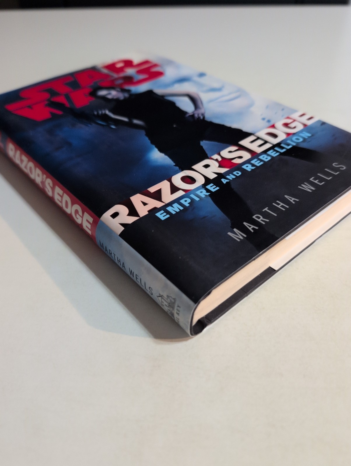 Star Wars Razor’s Edge Empire and Rebellion Martha Wells Hardcover Leia Han 2013