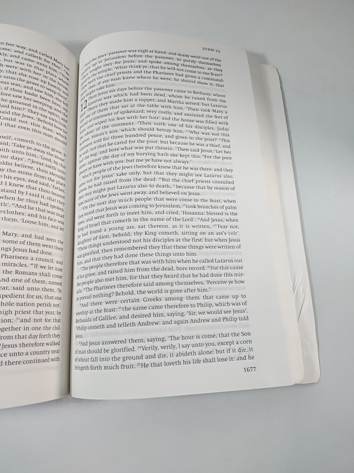 The Bible: King James Version with the Apocrypha (English)Edited by David Norton