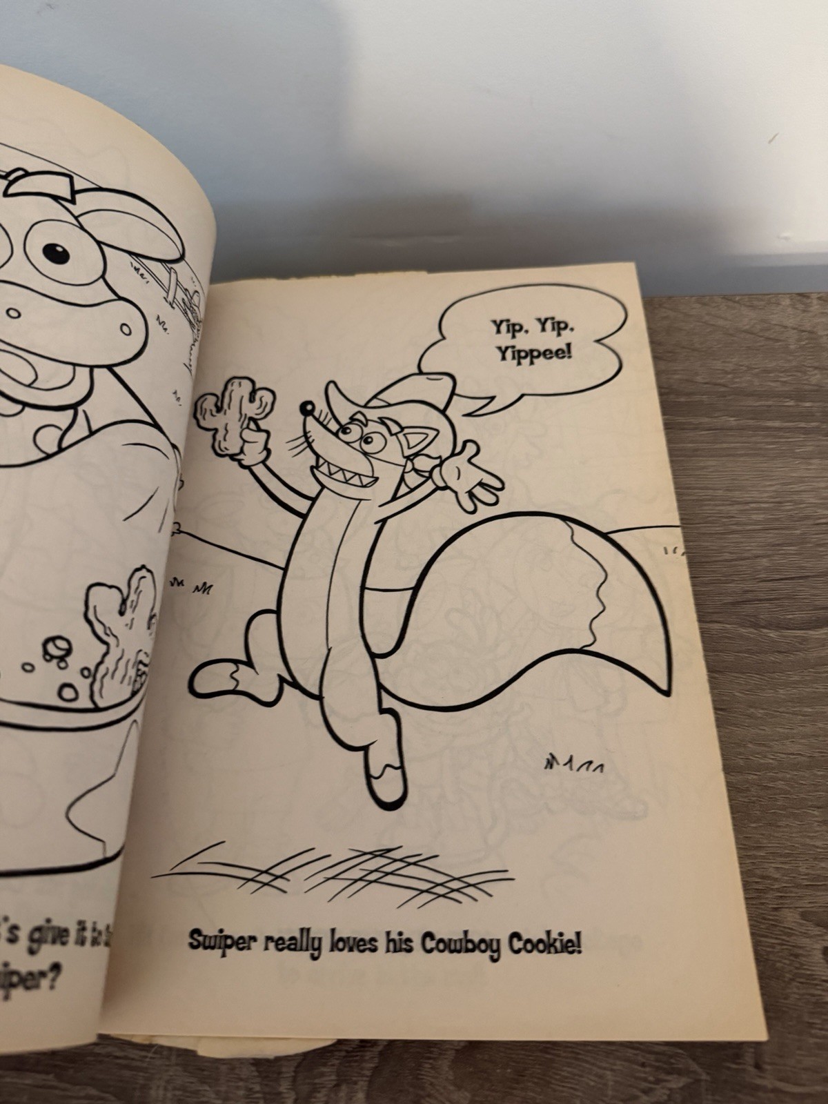 Super Big Coloring Book Paperback Golden Books 2006 dora, blues clues. used