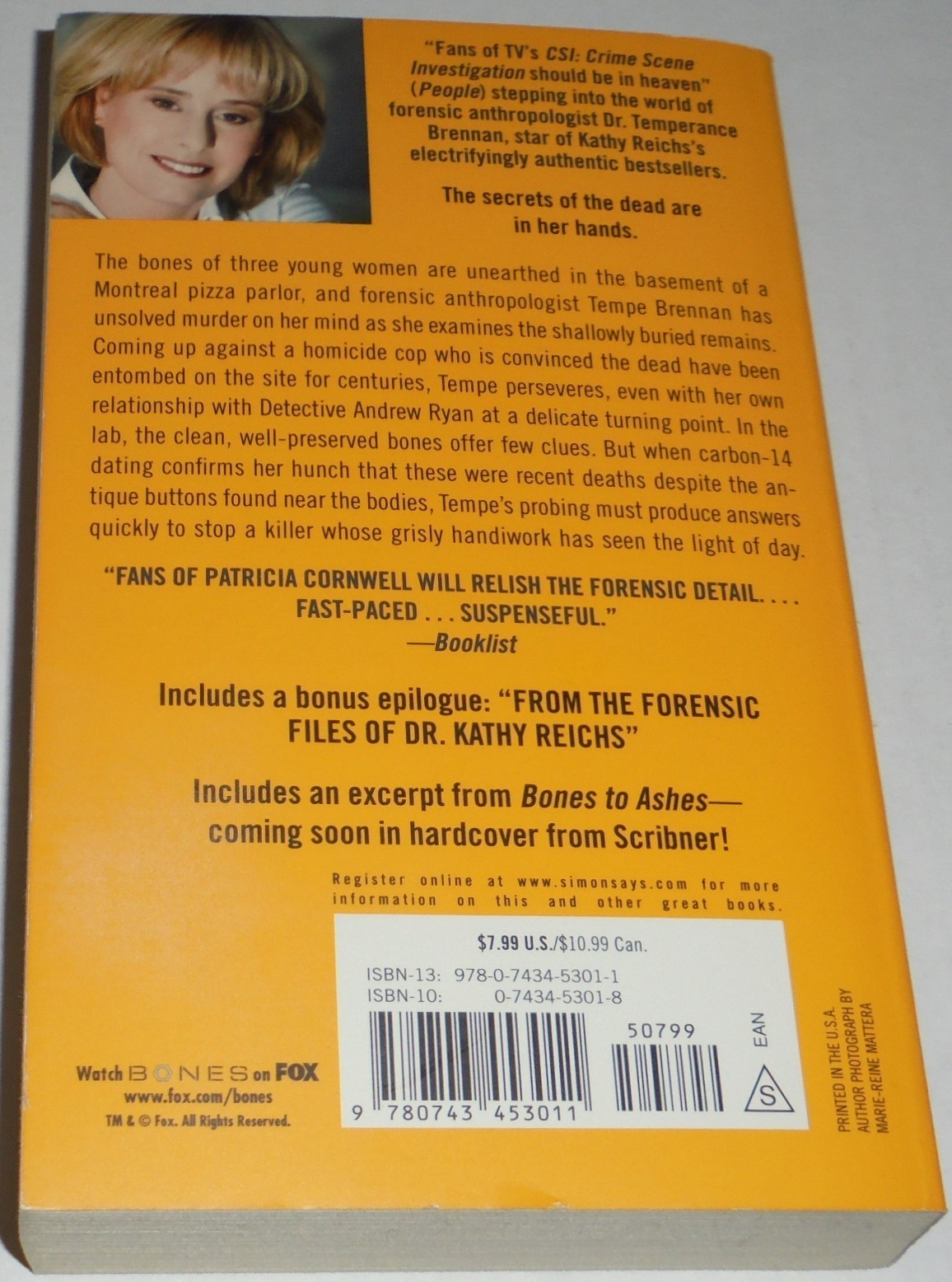 MONDAY MOURNING BOOK BY KATHY REICHS 2005 11CM X 17CM