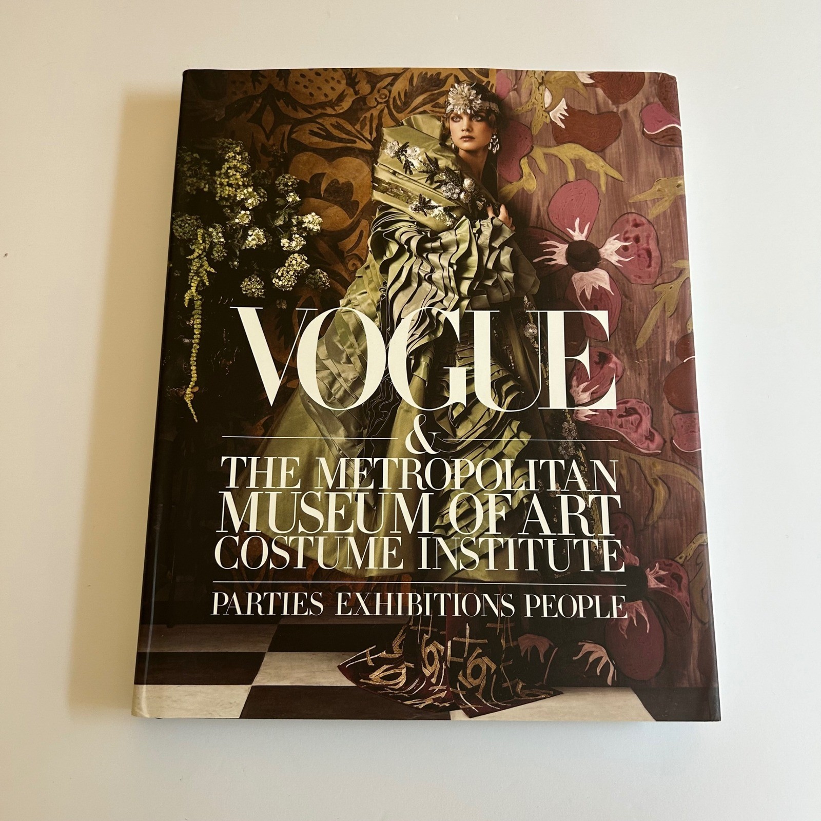Vogue & The Metropolitan Museum of Art Costume Institute Hardcover Hamish Bowles