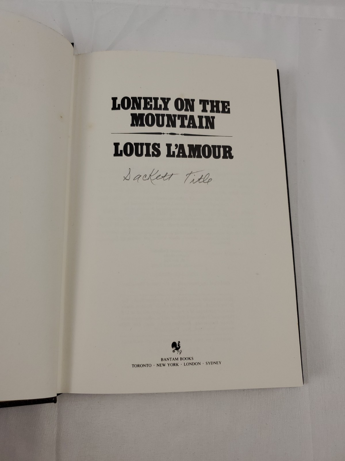The Louis L’amour Collection Leatherette Bantam Book Lot Of 10