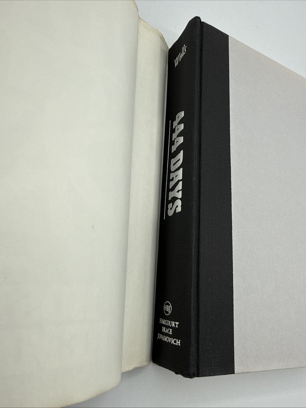 444 Days: The Hostages Remember, Tim Wells, 1st Edition 1985 Signed Copy HCDJ