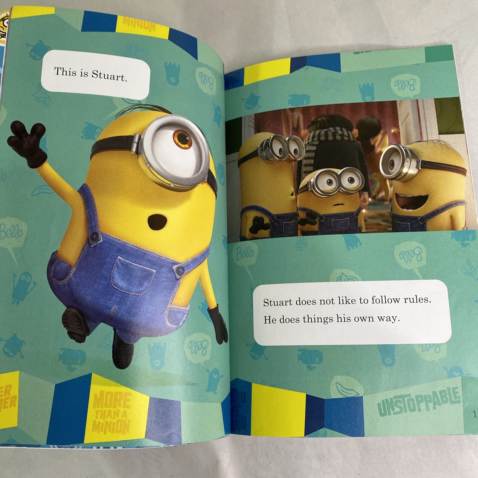 Lot of 3 Beginner Childrens Reading Books Level 1 Paperback Schoolastic Minions