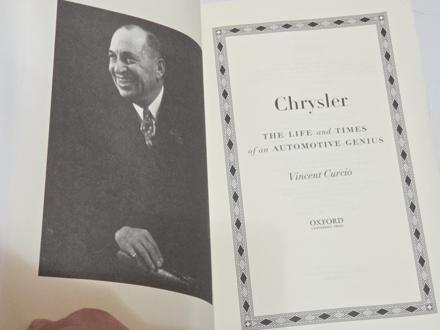 Chrysler: The Life And Times Of An Automotive Genius Vincent Curcio PB 2000
