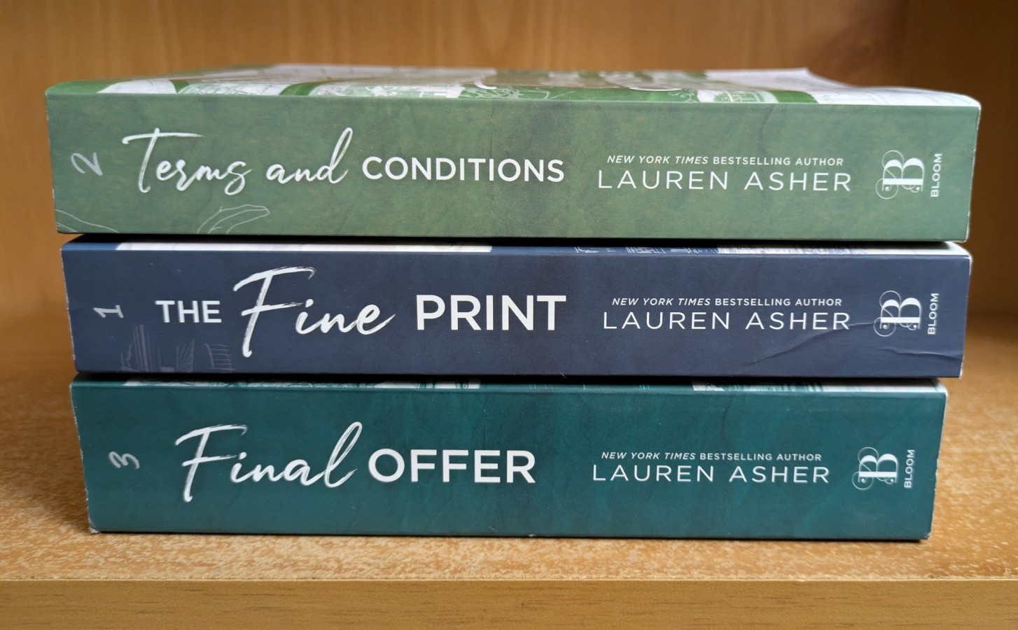 Full Set (Books 1-3) Dreamland Billionaires Series by Lauren Asher – trade PB LN