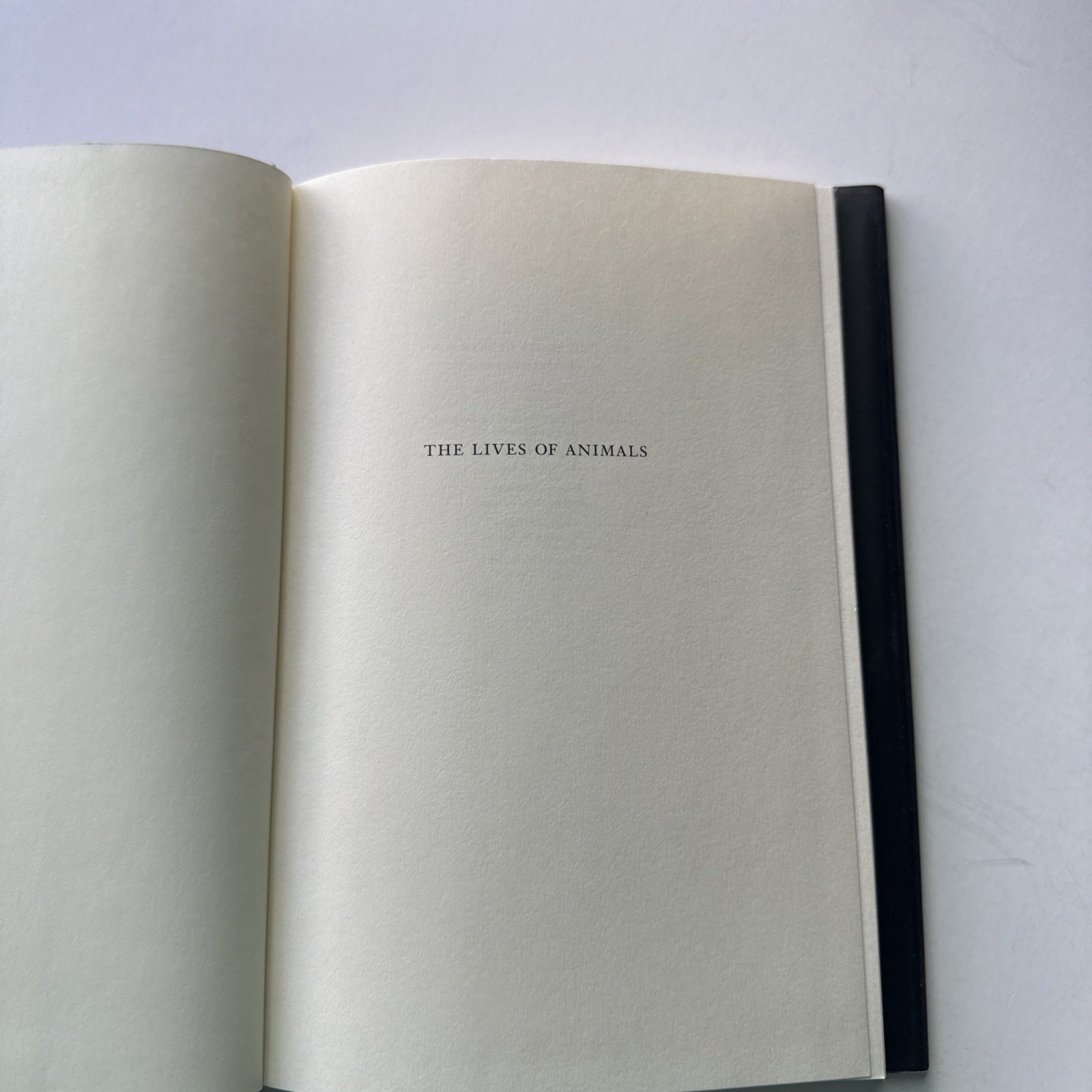 SIGNED COPY. The Lives of Animals, Coetzee, J. M., 9780691004433