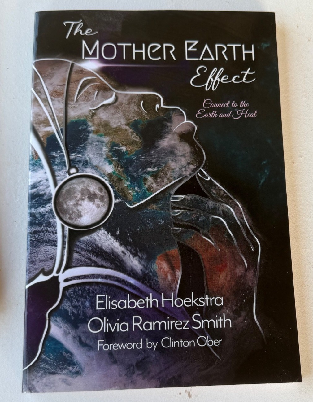 MIXED Set of 3 Paperback Books “Identity, Earthing, Mother Earth Effect” (EUC)