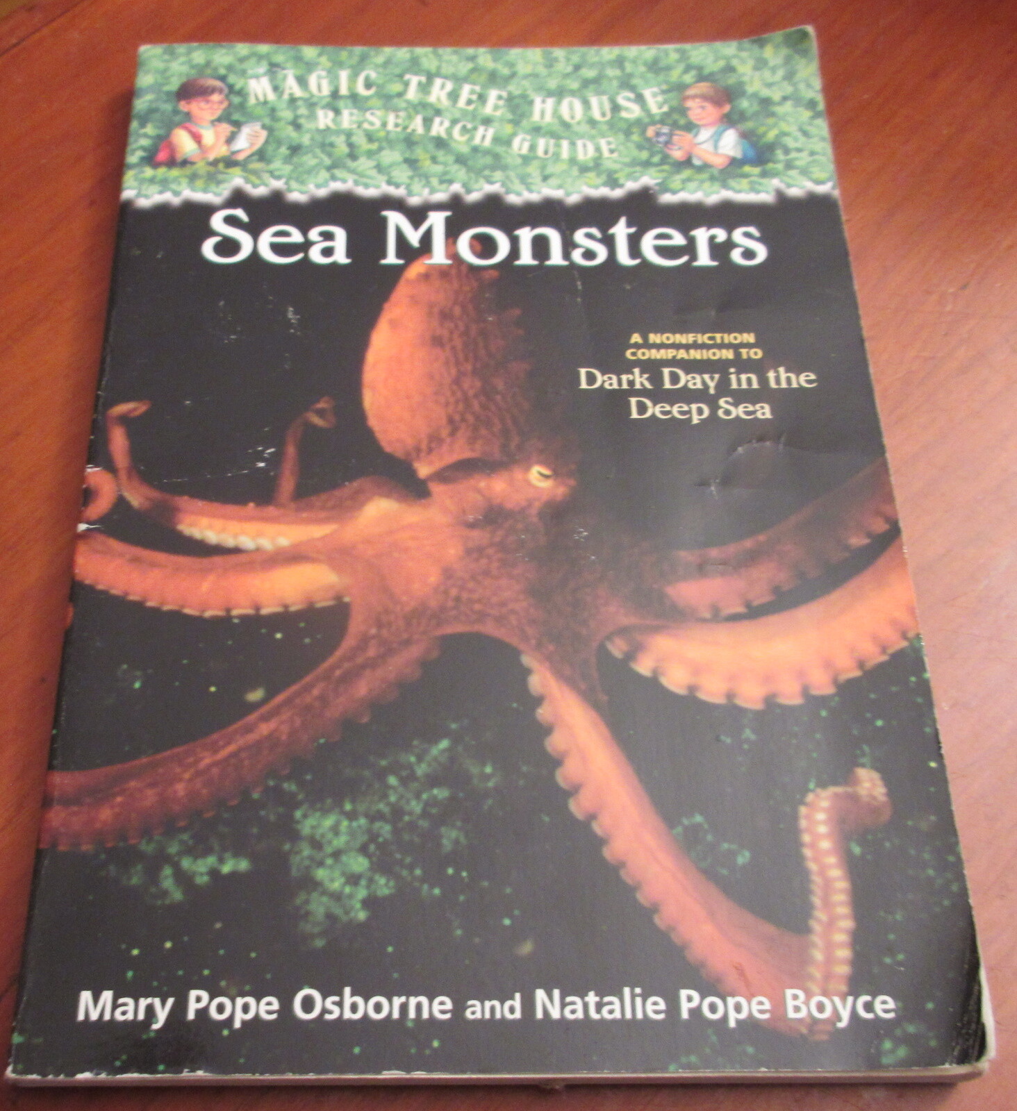 Mary Pope Osborne & Natalie Pope Boyce “Sea Monsters”, – paperback