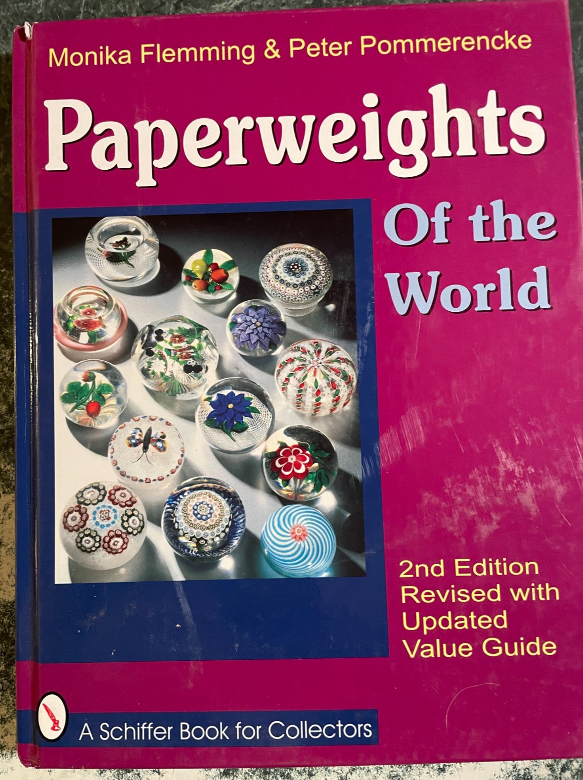 Paperweights of the World by Flemming & Pommerecke, HB. 166 pages. nearly new