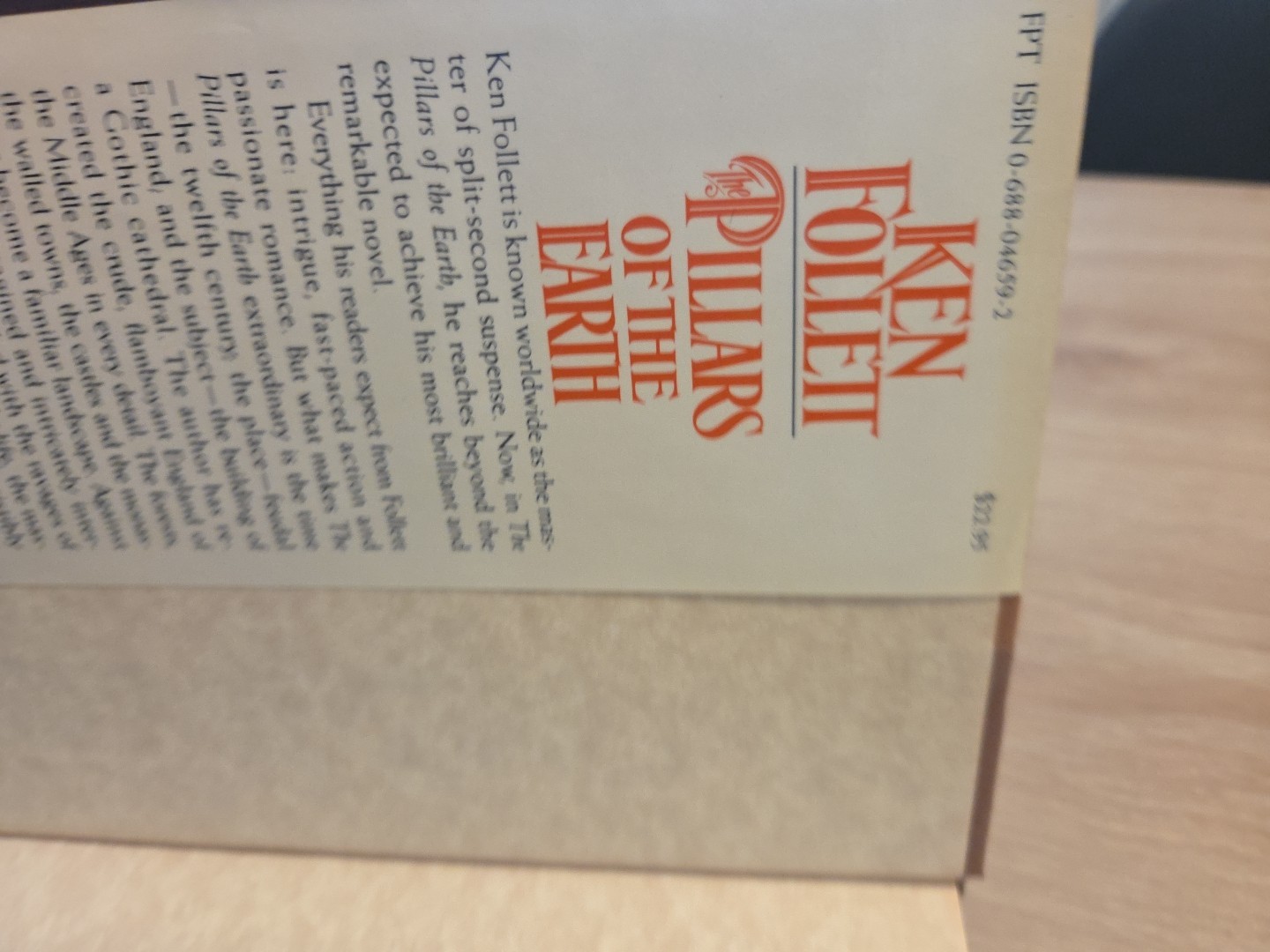 The Pillars of the Earth Ken Follett 1st Edition 1st Print HC DJ 1989