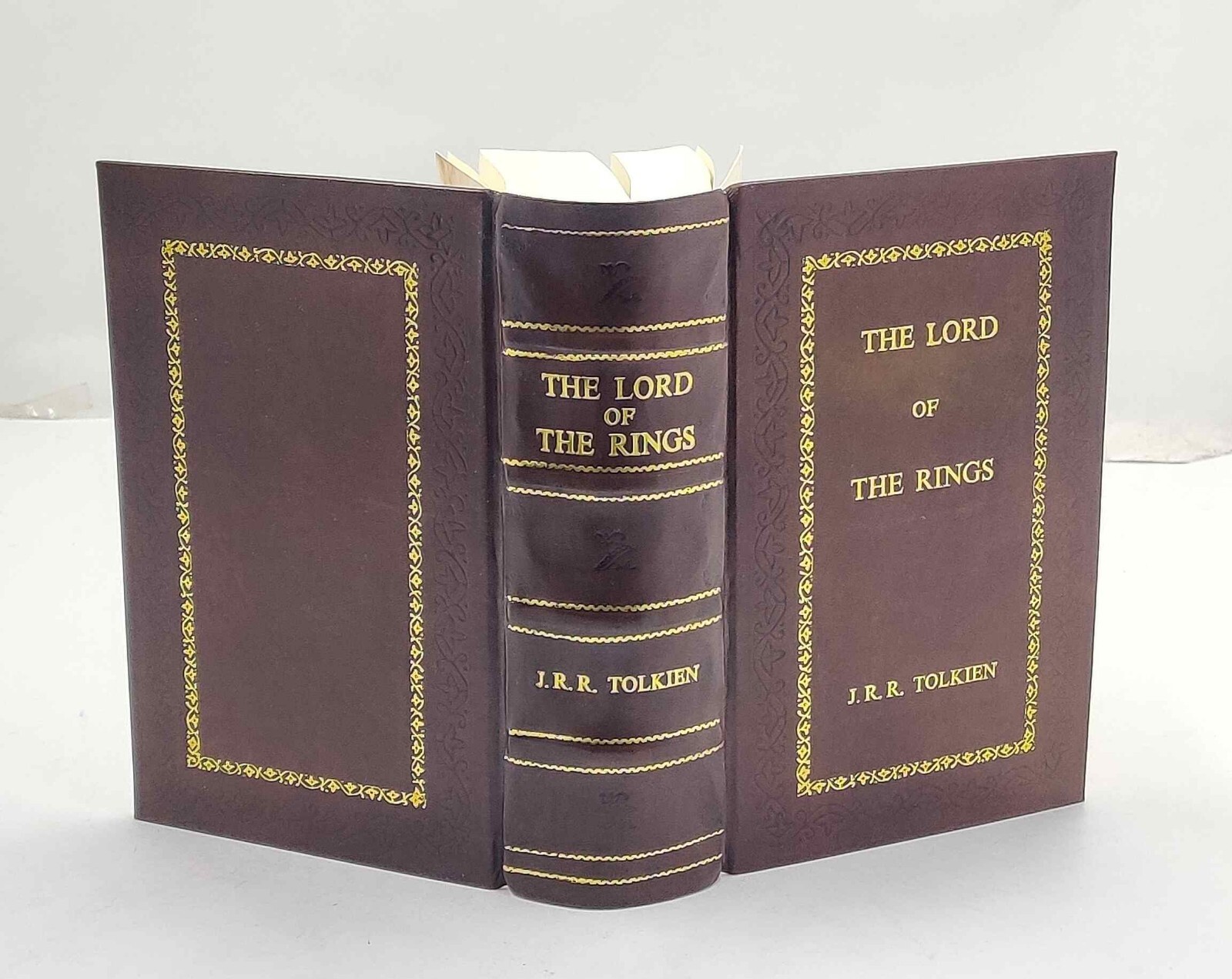 The Lord Of The Rings Deluxe Edition [Royal Edition]