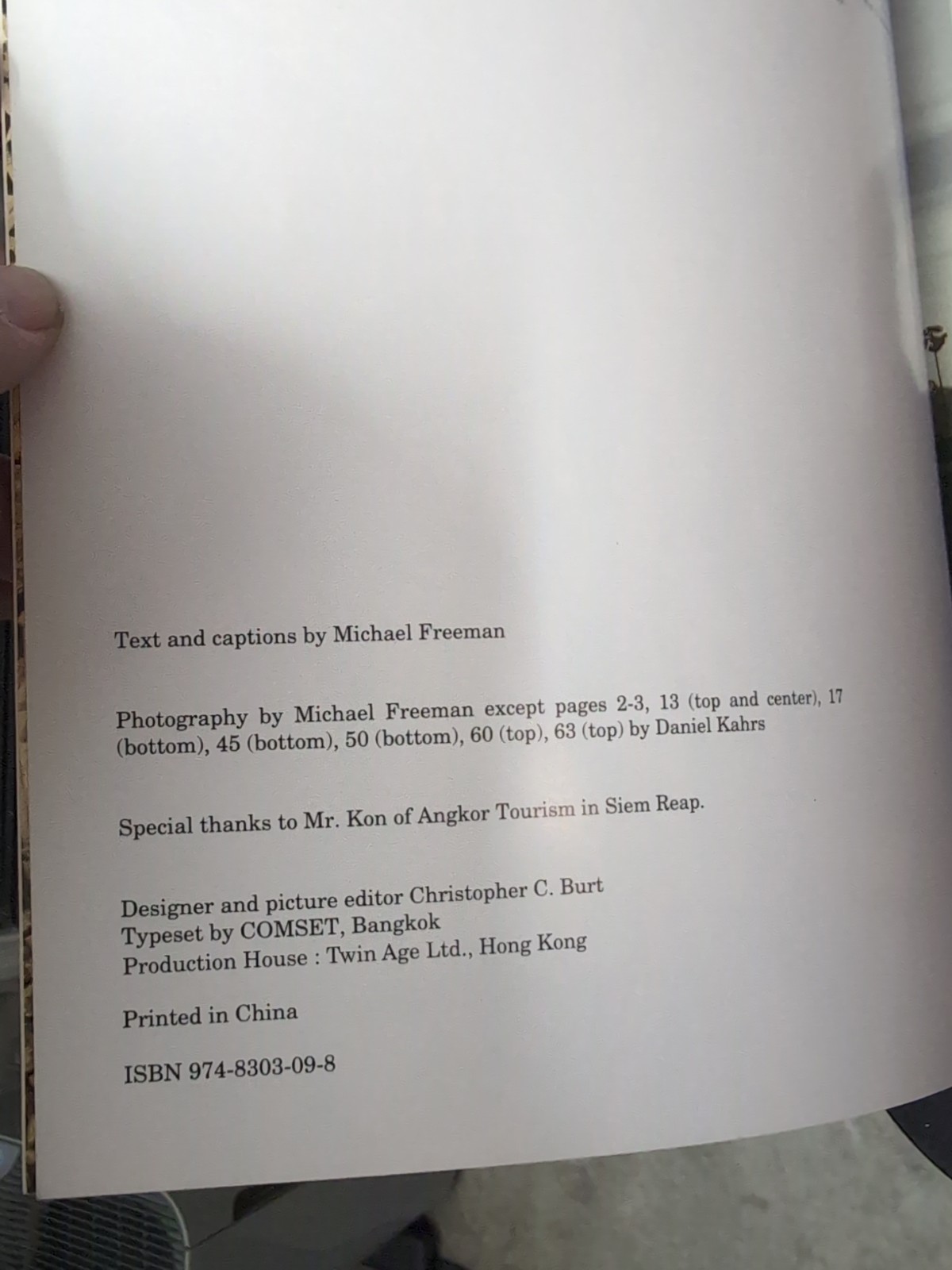 A Golden Souvenir of ANGKOR By Michael Freeman TPB 1992 Printing Booklet Book