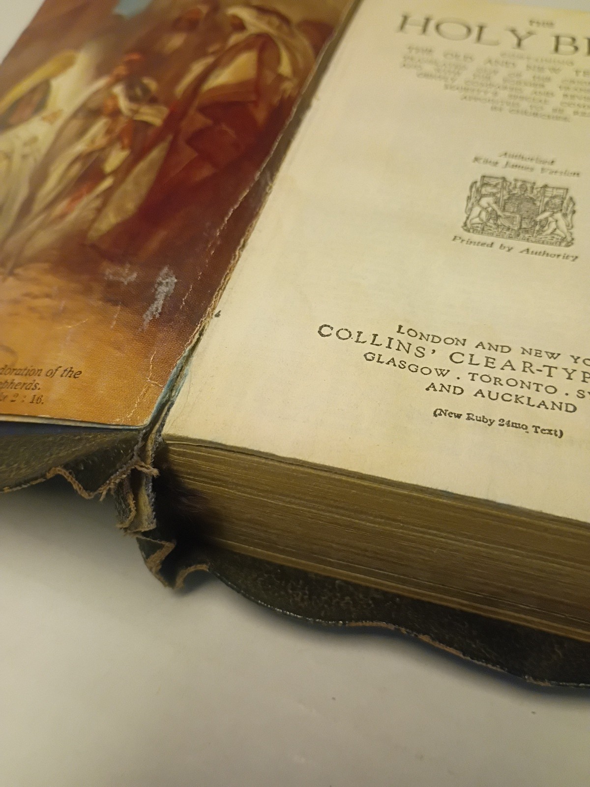 COLLINS Holy Bible- Illustrated -Vintage Black – Pocket Size