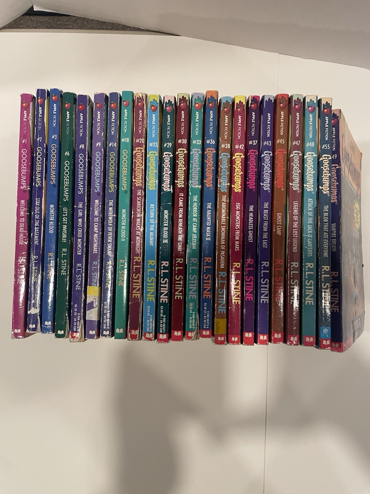 Lot Of 23 Vintage Goosebumps Books. Many First Prints. RL Stine