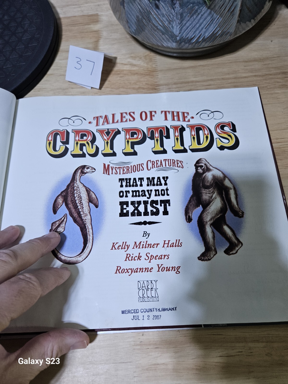 Tales of the Cryptids: Mysterious Creatures That May or May Not Exist 2006