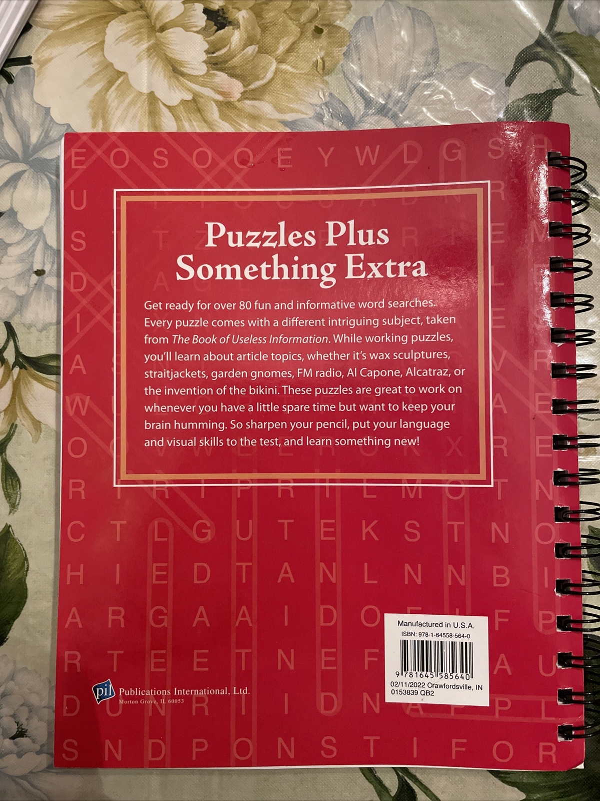 Brain Games Ser.: Brain Games – Useless Information Word Search : Find Hundreds