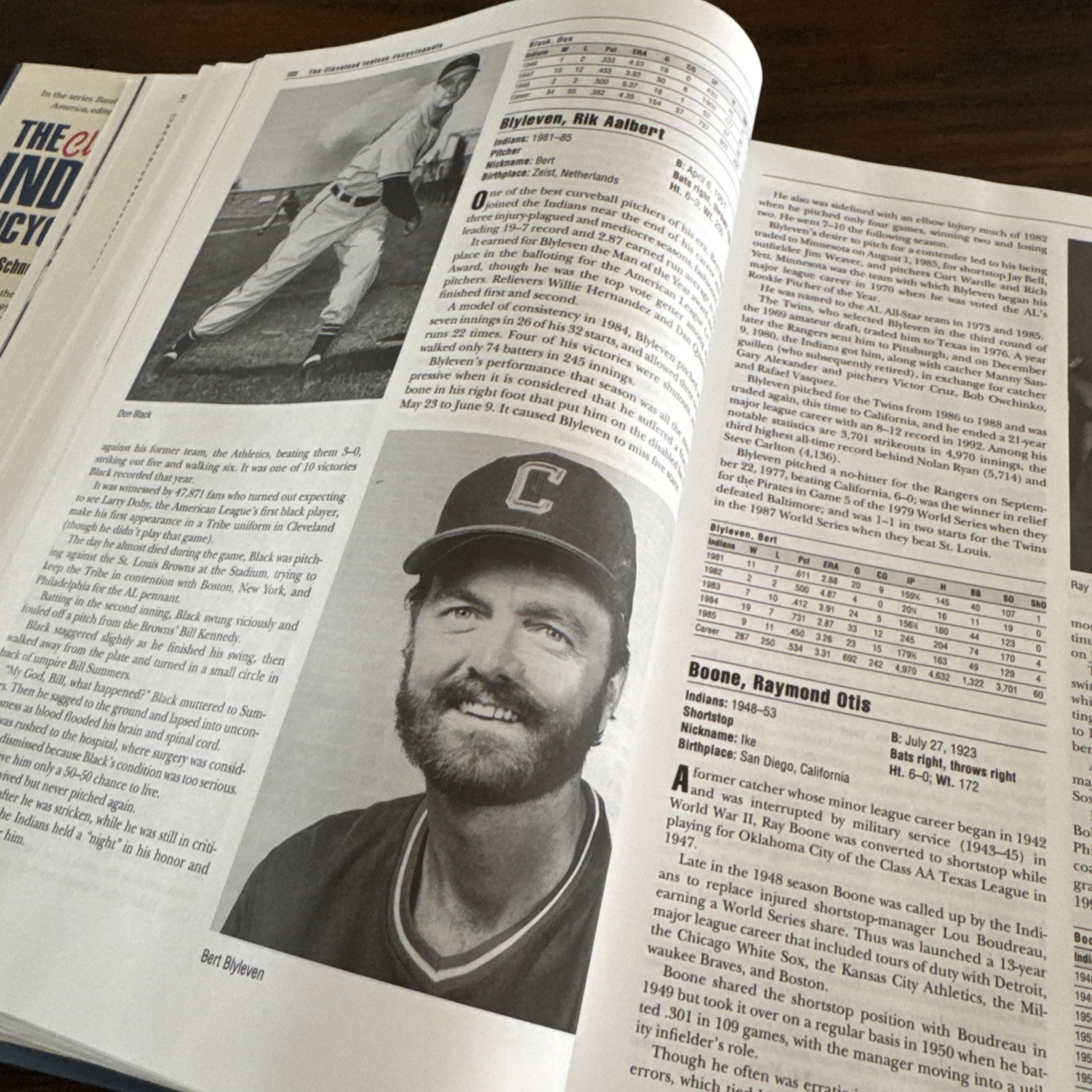 VTG SIGNED Cleveland Indians Encyclopedia Russel Schneider MLB Baseball HC DJ