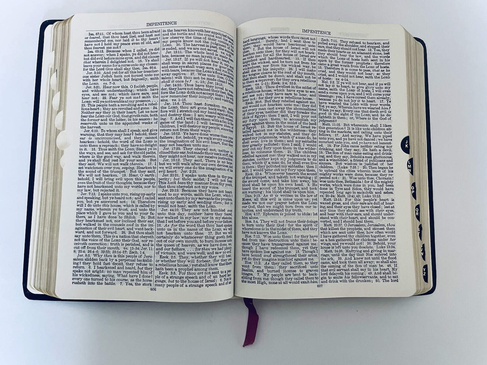 Nave’s Topical Bible Digest Black Leather Bound Thumb Indexed Southwestern