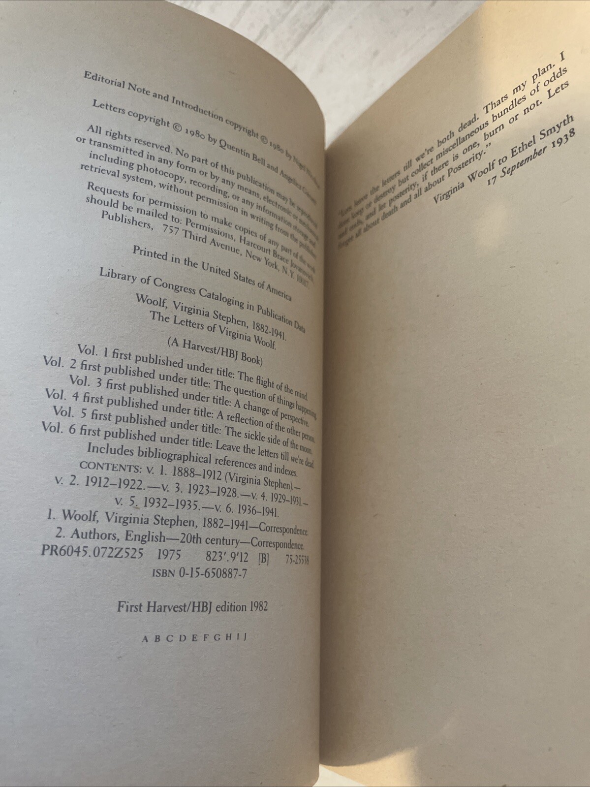 The Letters of Virginia Woolf: Volume IV: 1929-1931 by Virginia Woolf Paperback.