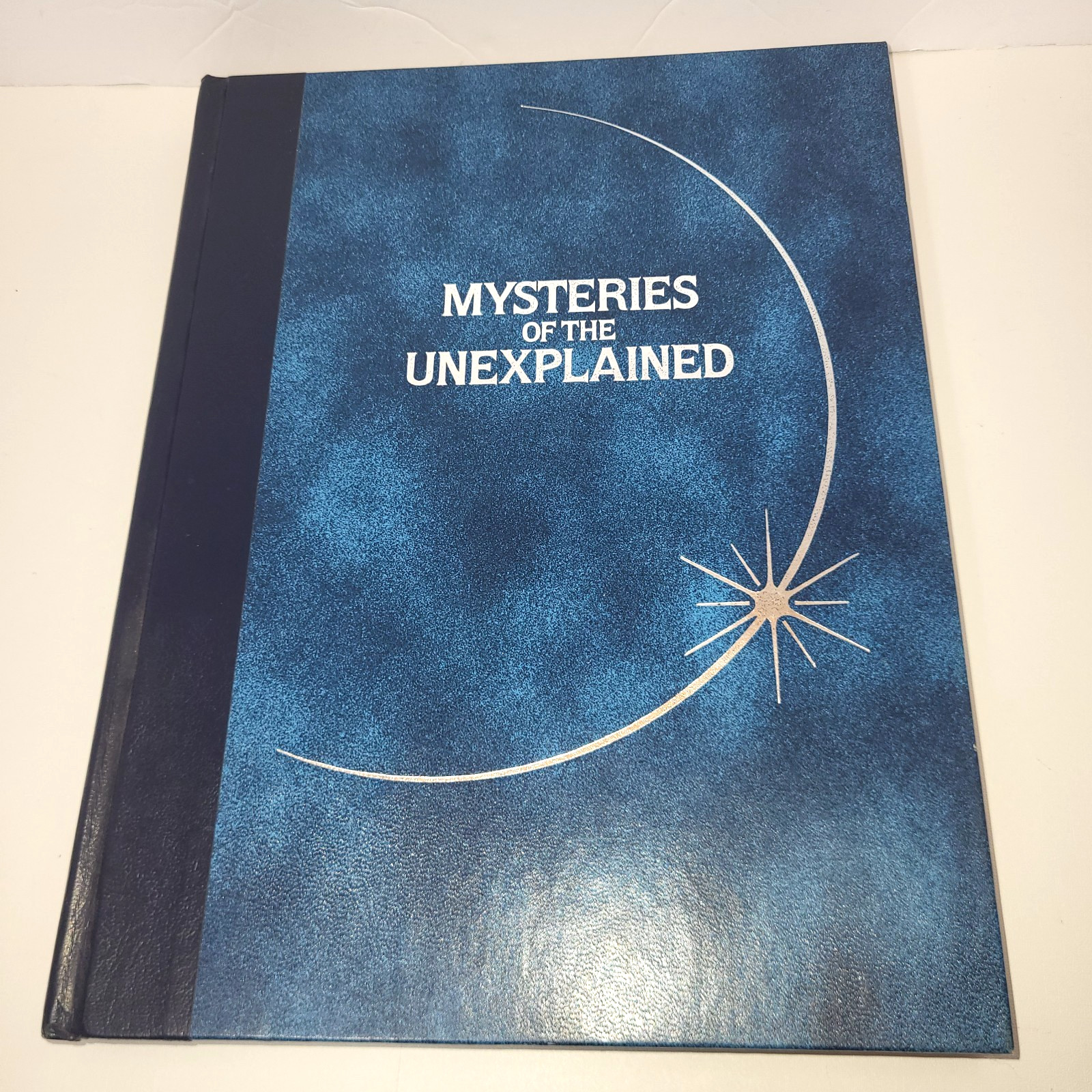 3 Book Bundle-Mystic Places, Mysteries of the Unexplained,World’s Last Mysteries
