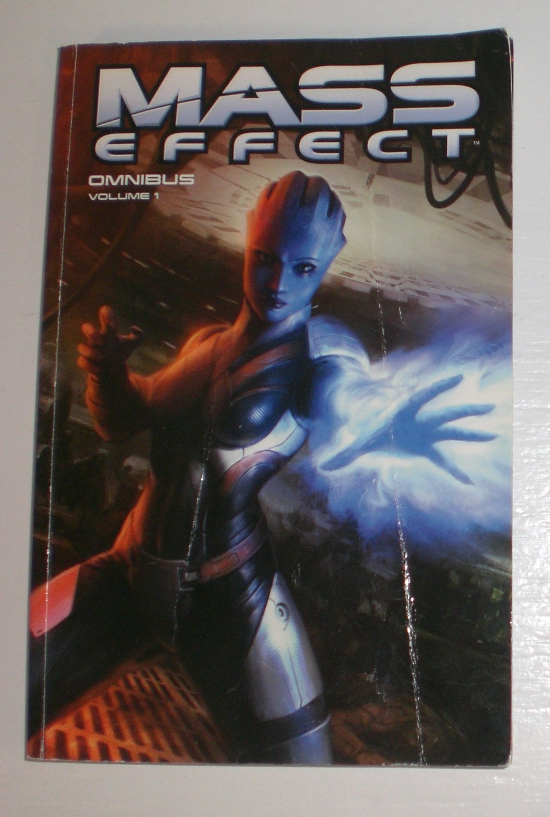 Mass Effect Omnibus Vol 1 by Daryl Mandryk, Mac Walters – Graphic Novel trade pb