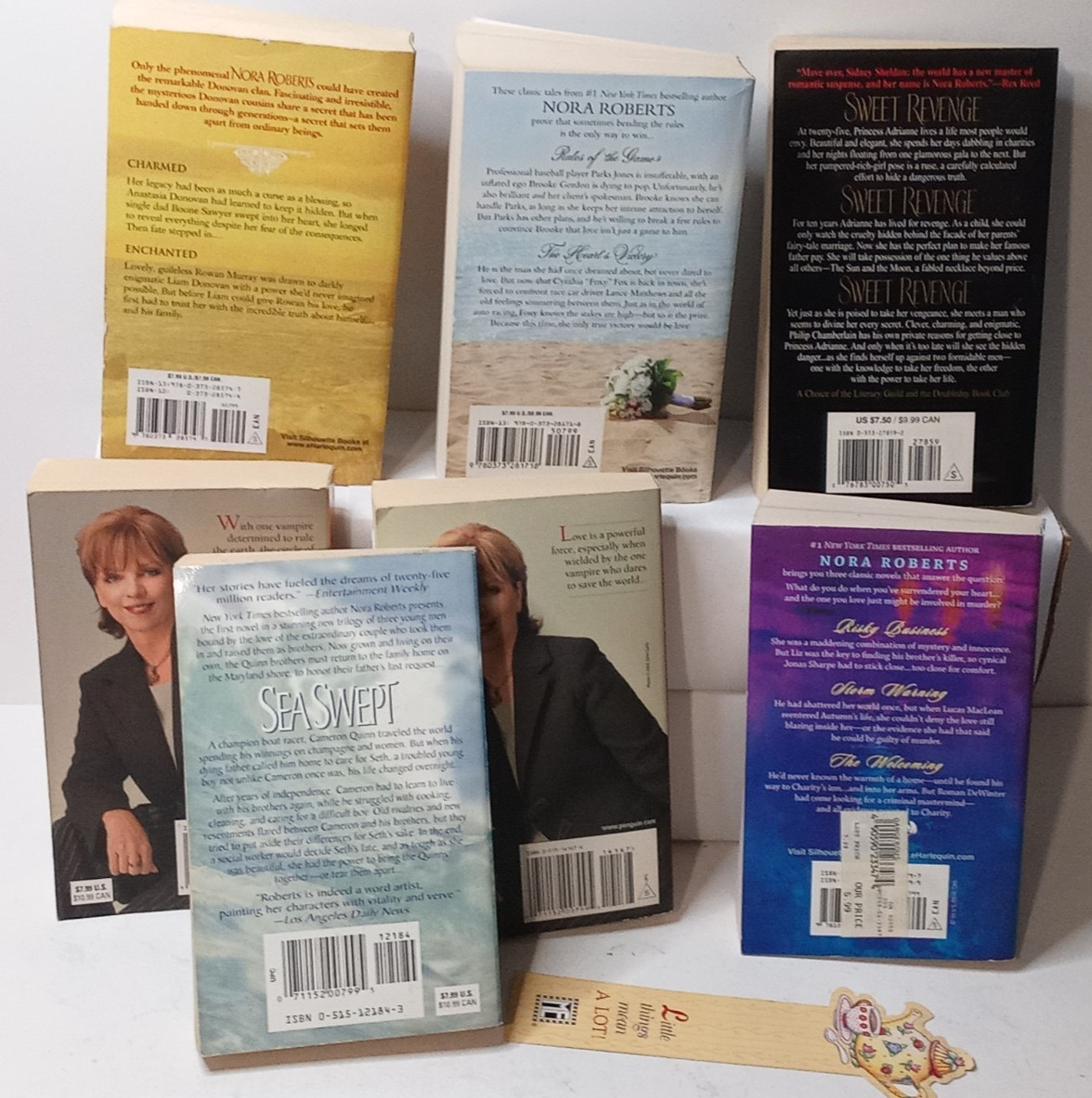Mixed Lot of 7 Nora Roberts Books #NR2/2