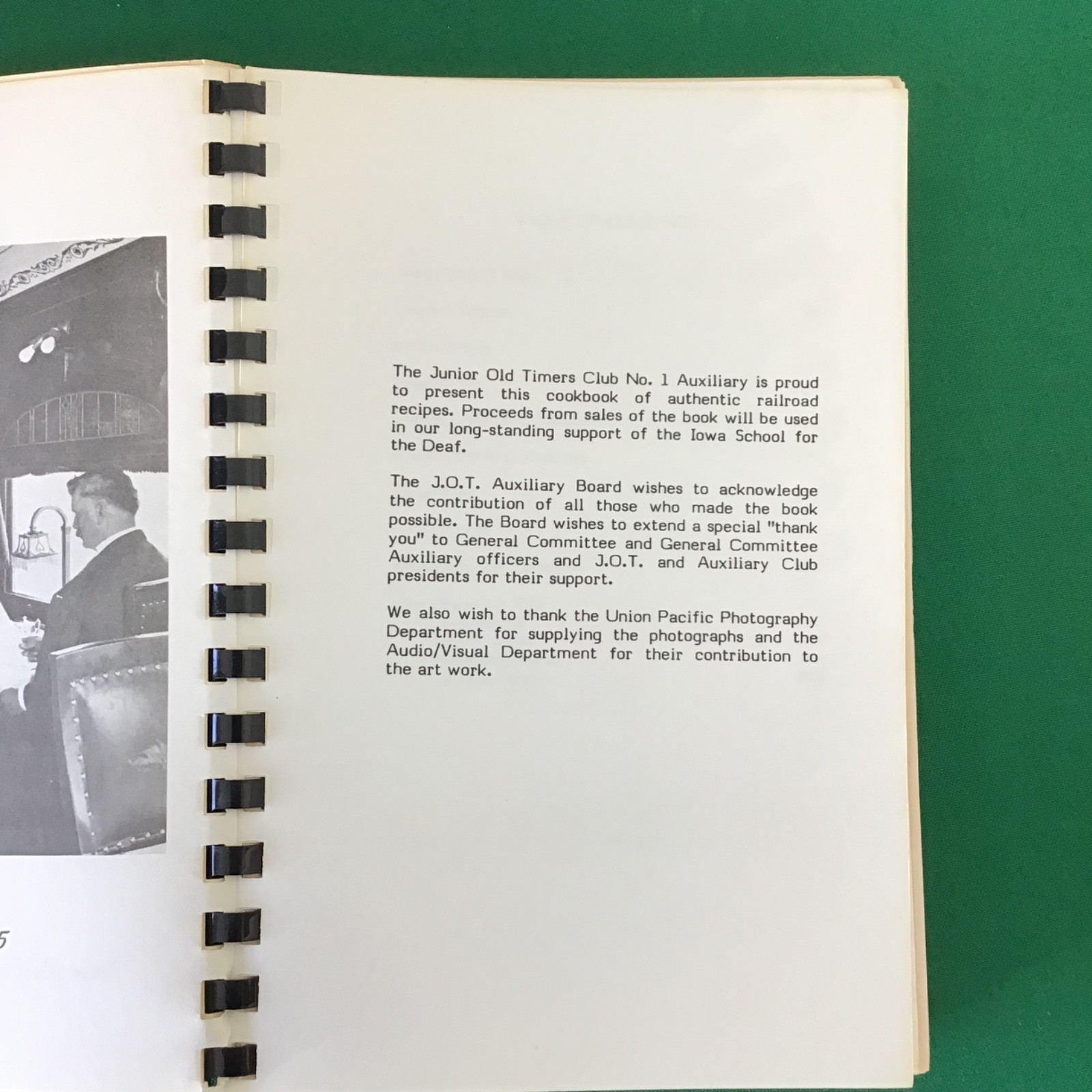 Vintage Union Pacific Railroad Cookbook Train Recipes 1981 Collectible SEE INDEX