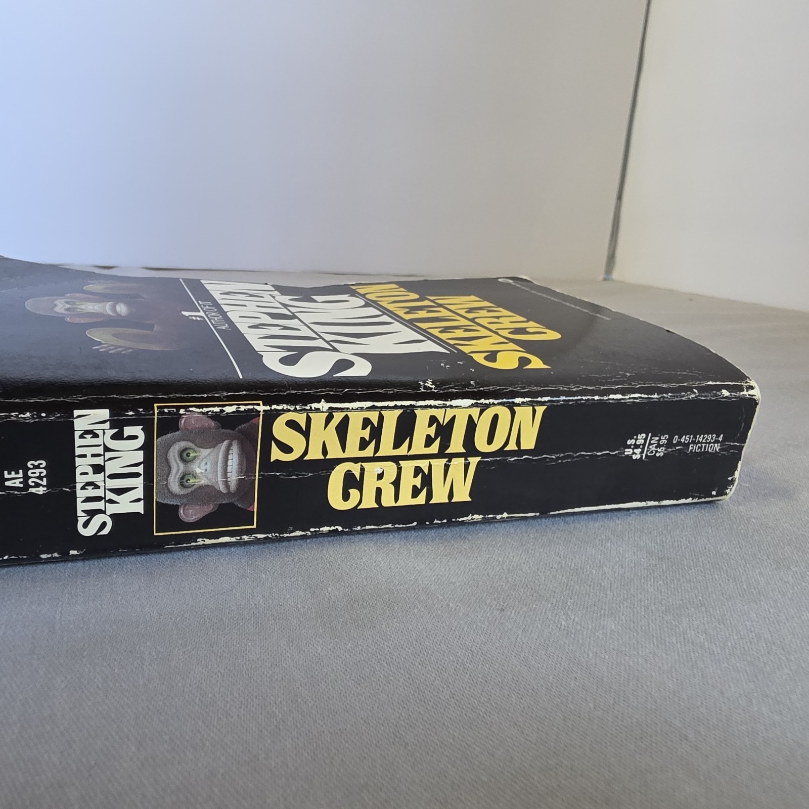 Skeleton Crew by Stephen King, First Signet Printing 1985 Paperback HORROR