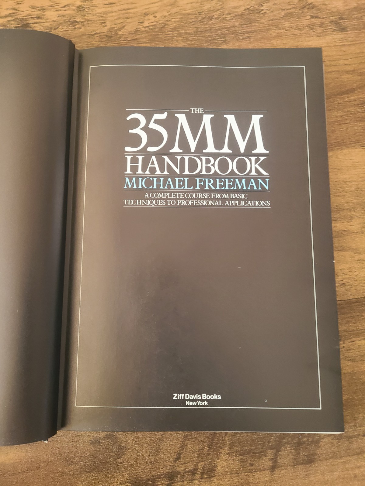 The 35MM Handbook by Michael Freeman Photography HC 1st Ed 1st Print