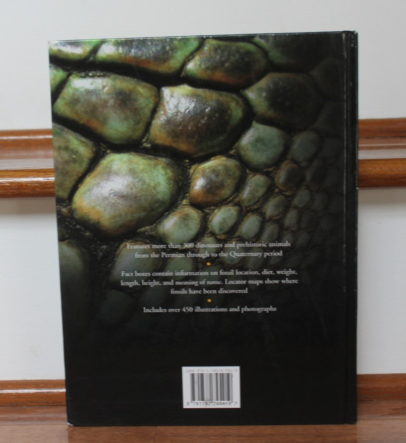 Dinosaurs & Other Prehistoric Animals Book 448 Pages, Amber Books – VGUC
