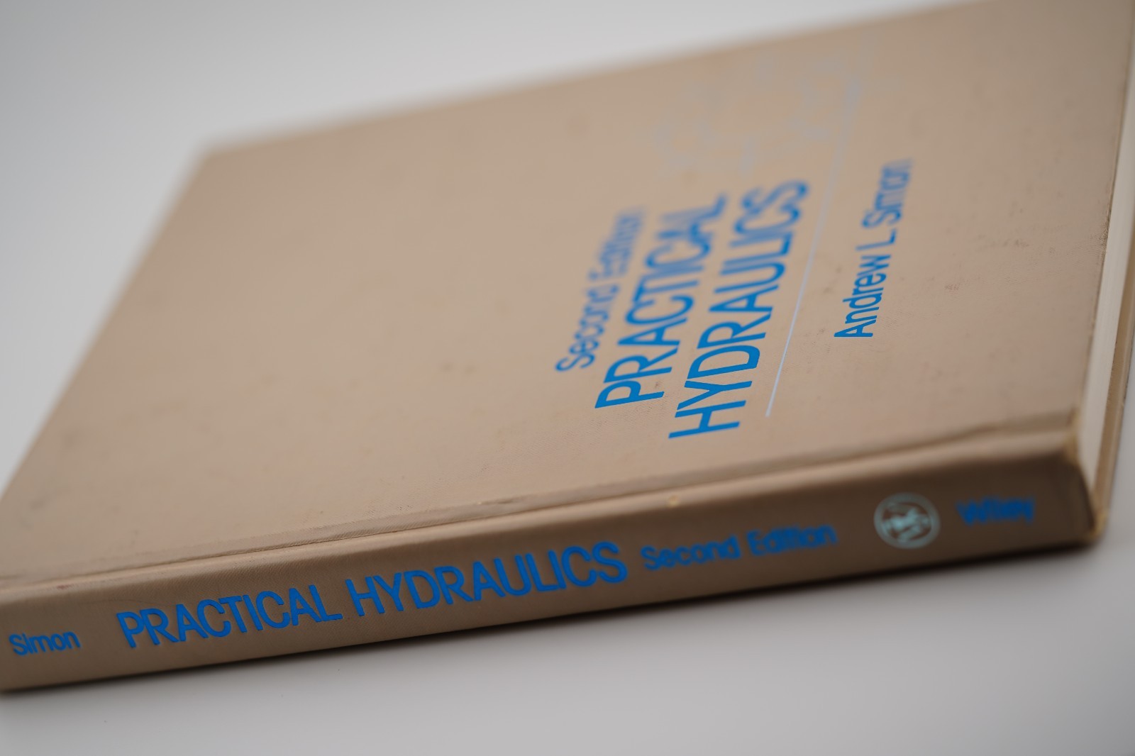 PRACTICAL HYDRAULICS By Andrew L. Simon – Hardcover 1981Second Edition
