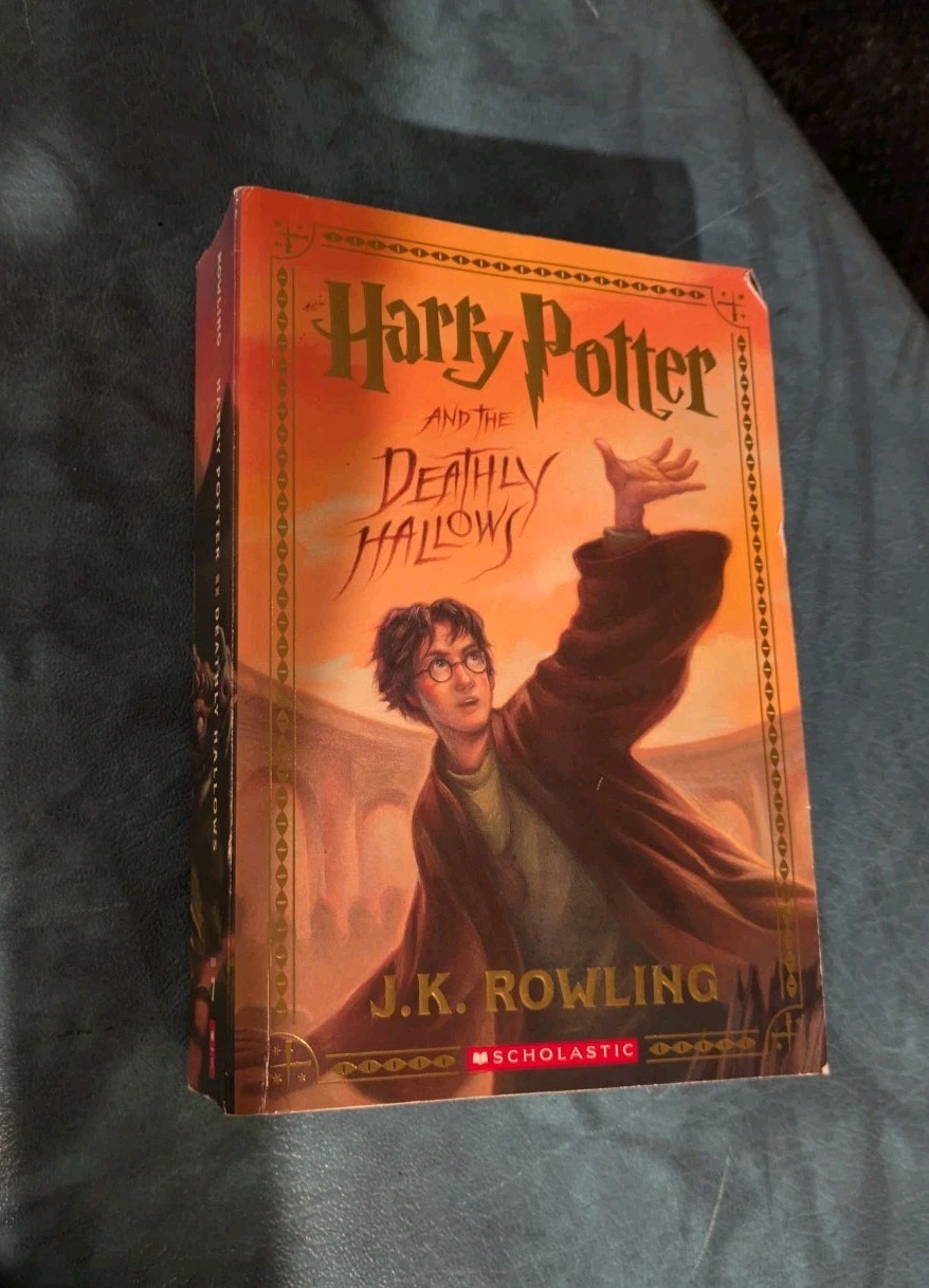 Harry Potter Special Edition Box Set 1-7 Paperback – Kazu Kibuishi Spine Mural