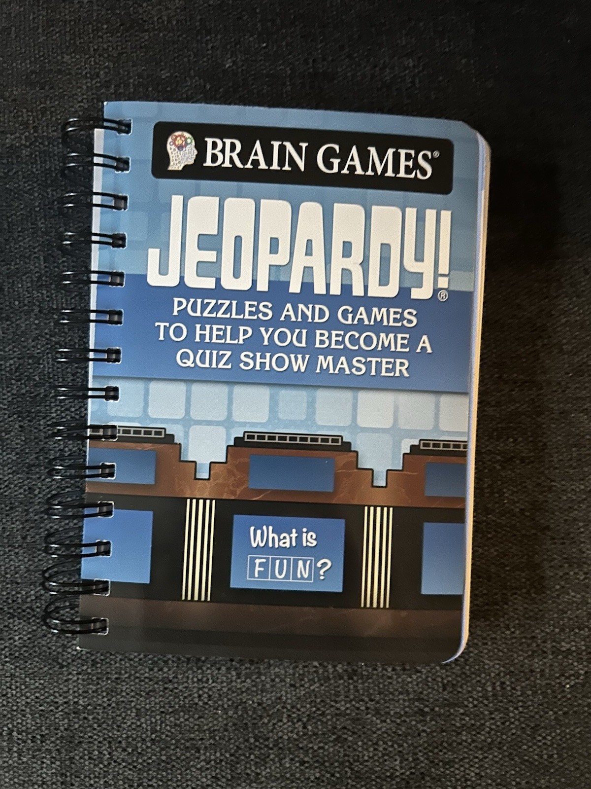Brain Games – To Go – Jeopardy!: Puzzles and Games to Help You Become a Quiz New