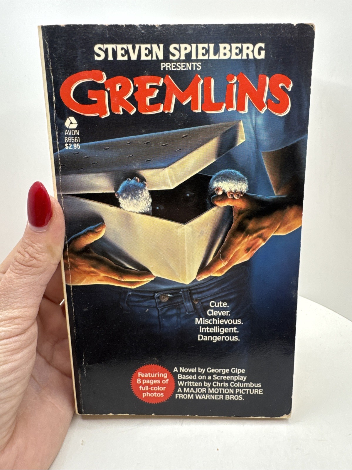 Steven Spielberg GREMLINS Movie Book 1984 VINTAGE PAPERBACK 1st Avon Print