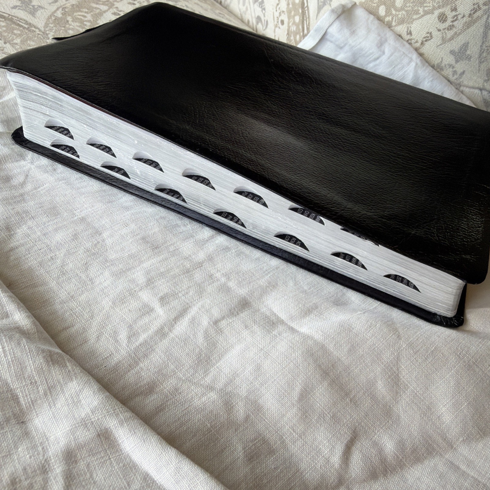 Amplified Bible – AMP, 2015 – Black Bonded Leather – Indexed Good Condition