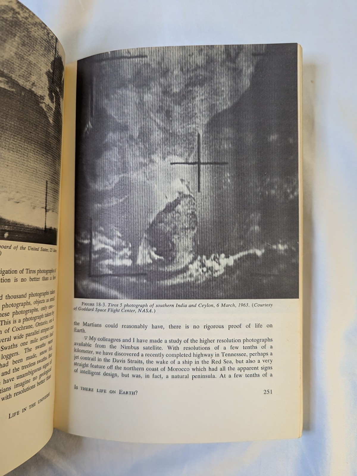 Intelligent Life in the Universe Carl Sagan I.S. Shklovskii 1966 Delta Vtg UFO’s