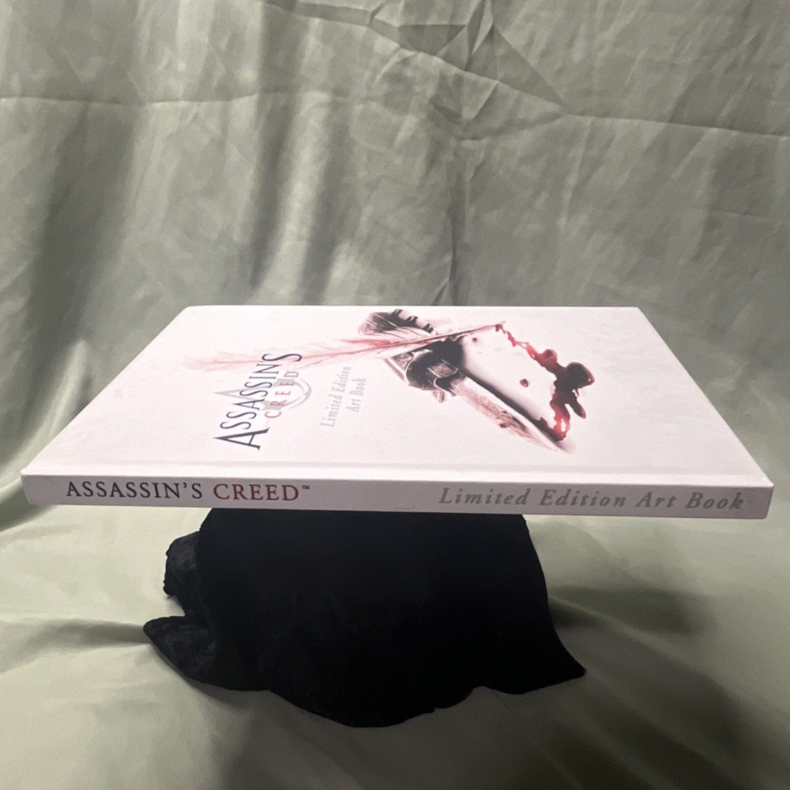 Assassin’s Creed Limited Edition Art Book by Ubisoft Hardcover Prima Games