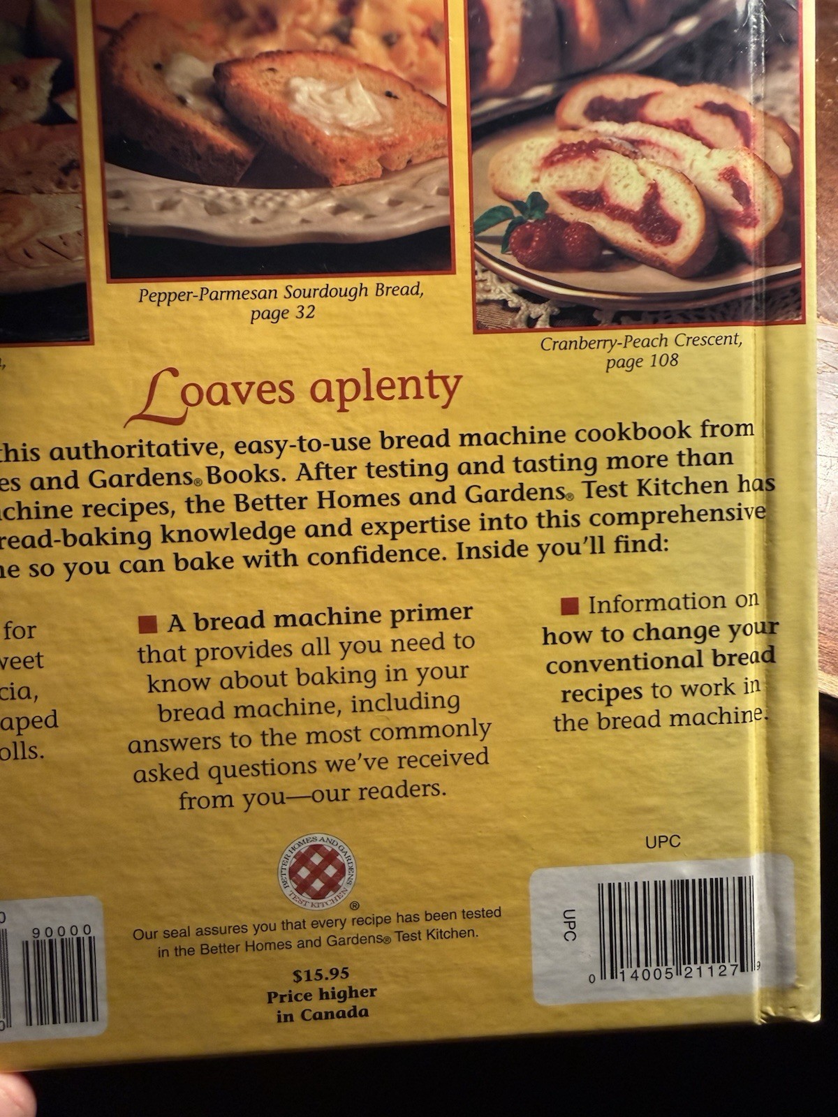 Better Home & Gardens Best Bread Machine Recipes for 1 1/2 -2 lb loaves. 1997.
