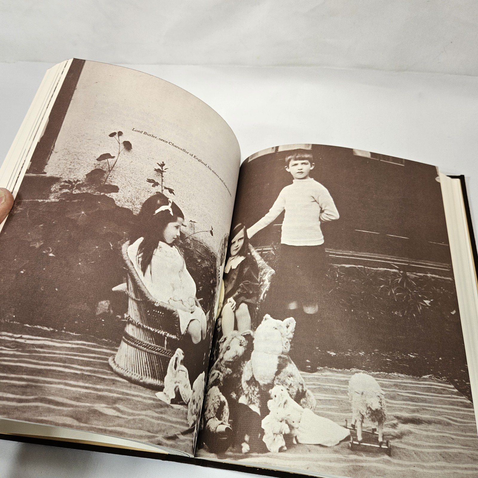 The Teddy Bear Book by Peter Bull (Signed limited edition) 5241/10,000