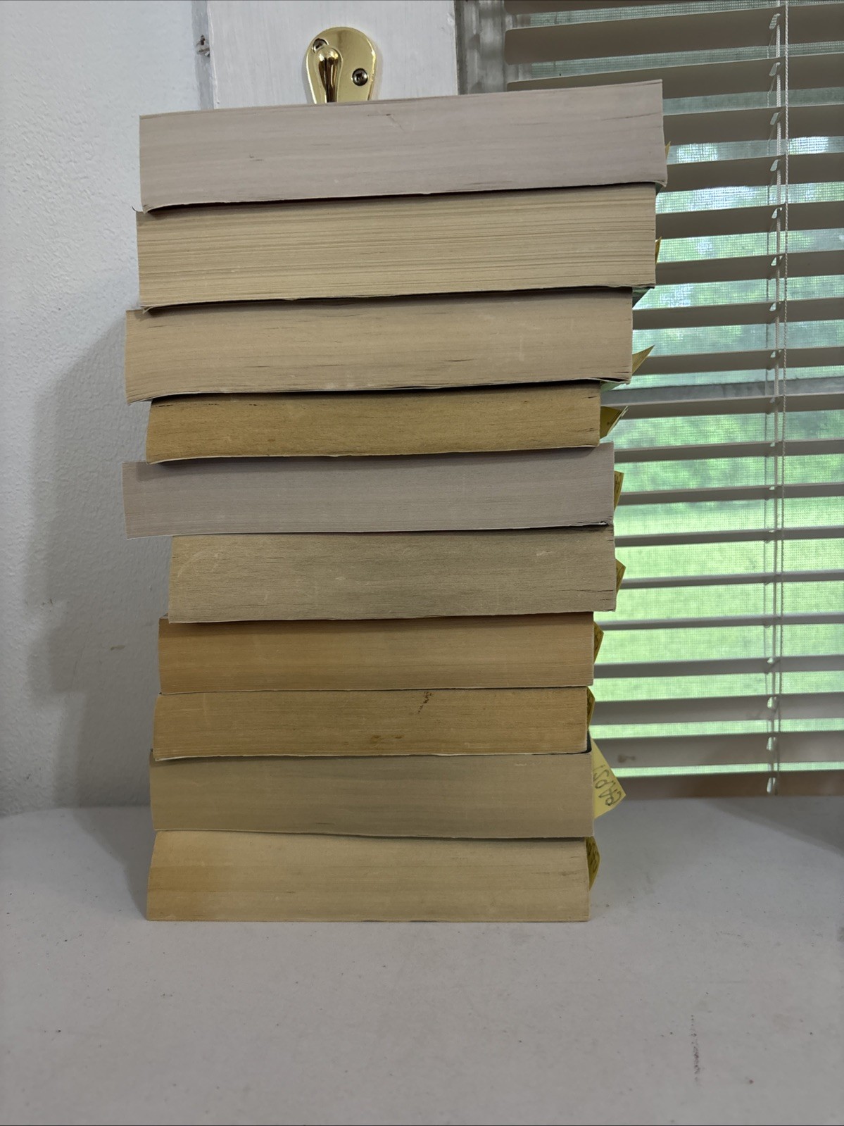 Lot of 10 – Mystery and Thrillers – Mixed Authors – FREE SHIPPING
